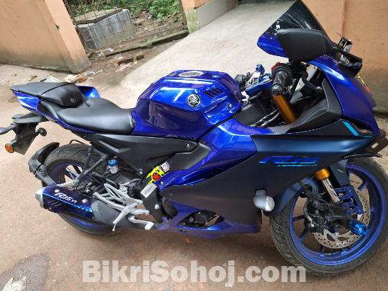 Yamaha r 15 v4 racing blue 2023 edition